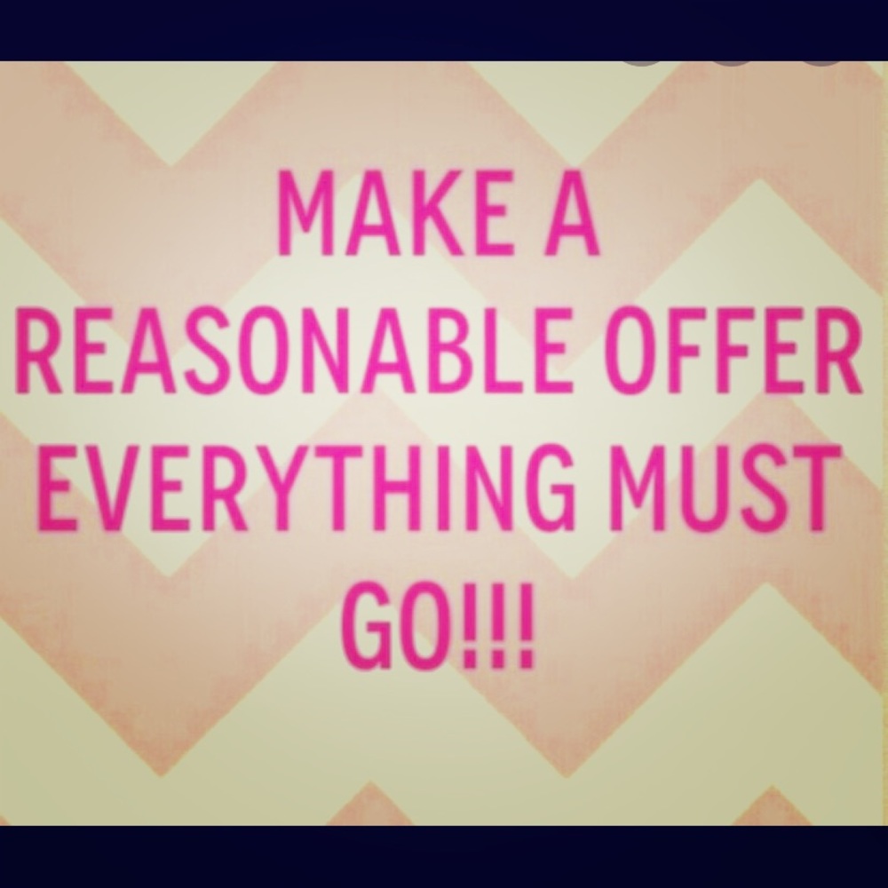 ⭐️Reasonable offers⭐️